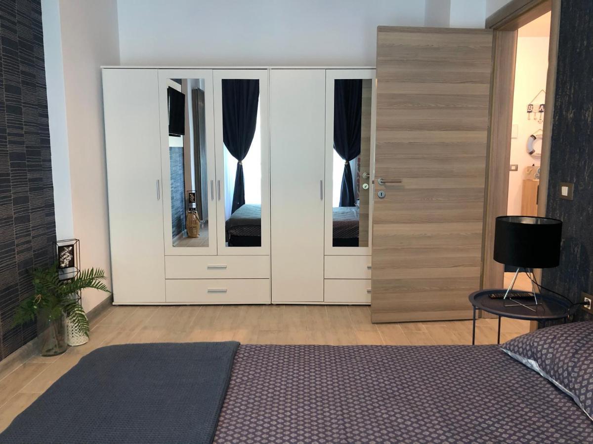 Baby Sea View And Pools Apartment- Mamaia Beach Resort Năvodari Exterior foto