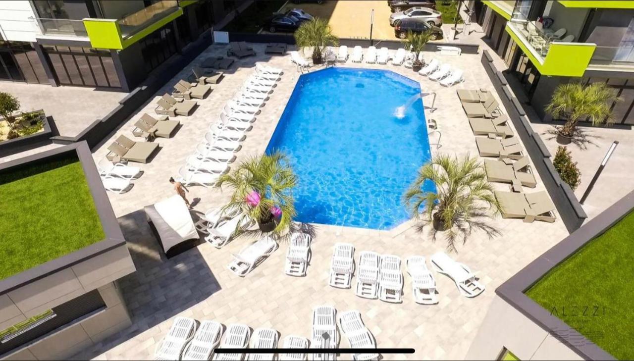 Baby Sea View And Pools Apartment- Mamaia Beach Resort Năvodari Exterior foto